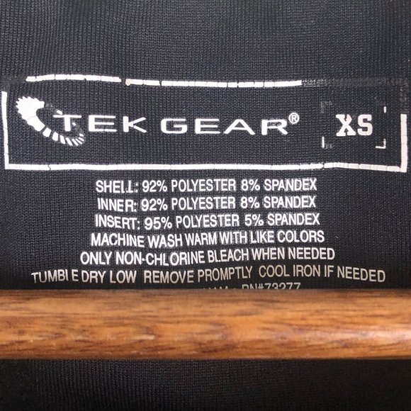 $10 CLEARANCE! Tek Gear Printed Shelf Bra Racerback Tank - Picture 5 of 5